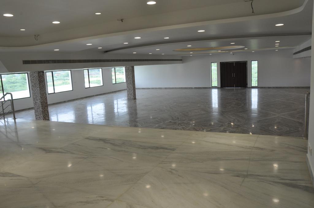 King Paradise Hotel Tiruchirappalli Exterior foto