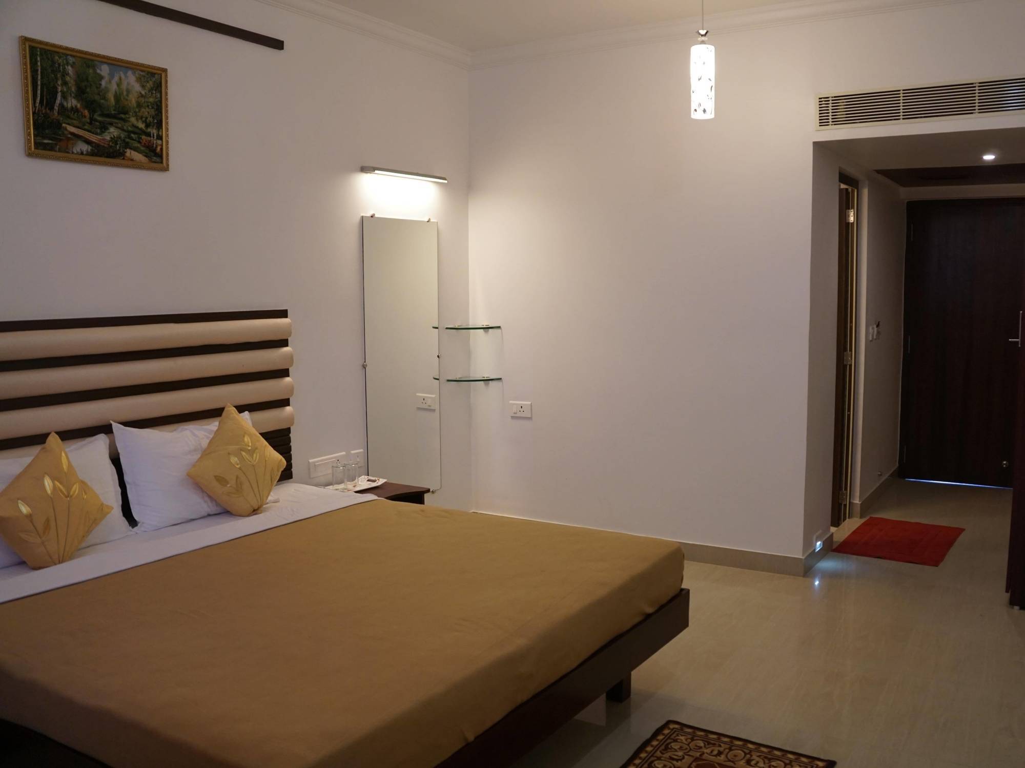 King Paradise Hotel Tiruchirappalli Exterior foto